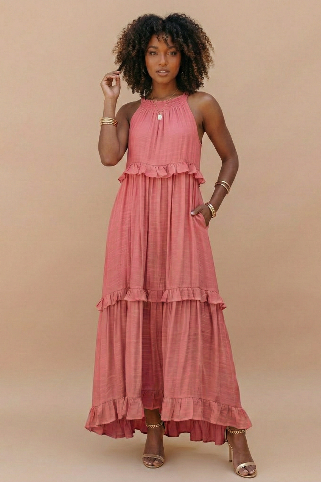 Women's Halter Neck Tiered Maxi Dress - Flowy Ruffle Hem Summer Dress with Pockets