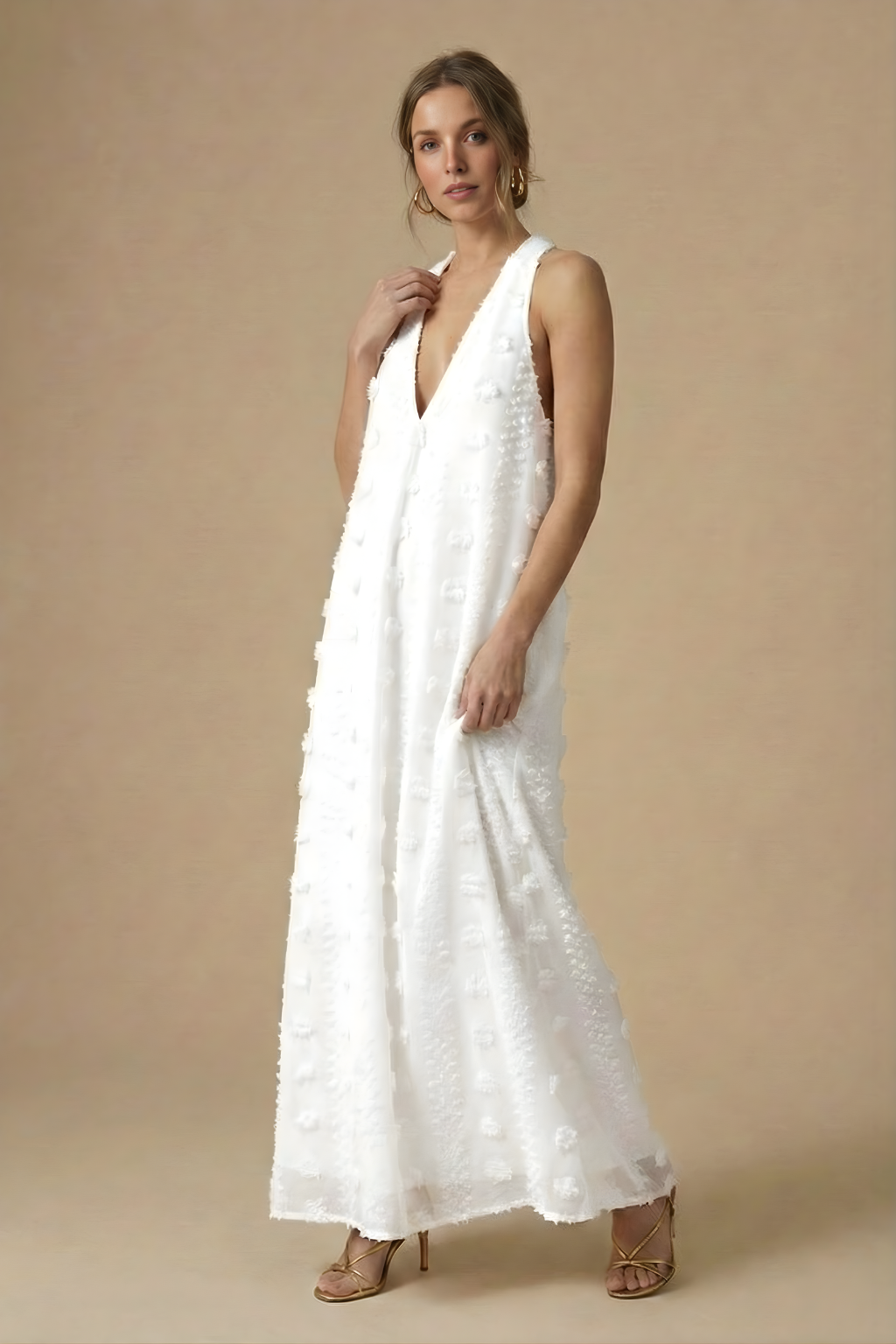 Women’s Textured Halter Backless Maxi Dress with 3D Appliqué