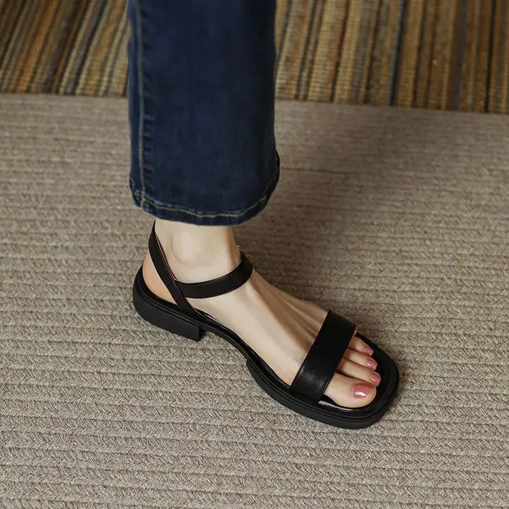 Women’s Black Flat Sandals – Open Toe Ankle Strap Comfort Sandals for Summer Casual Vacation