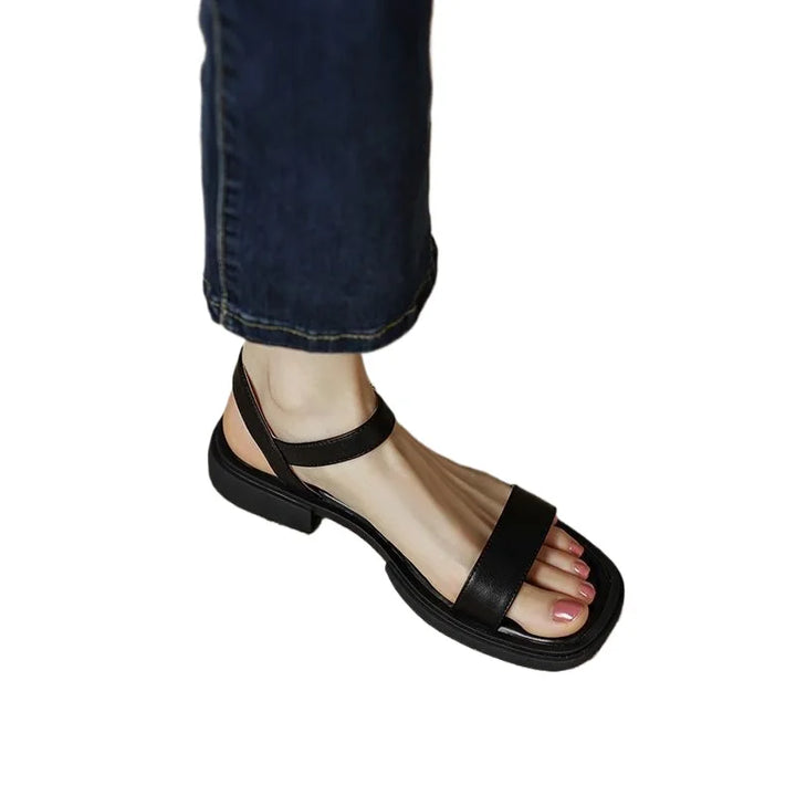 Women’s Black Flat Sandals – Open Toe Ankle Strap Comfort Sandals for Summer Casual Vacation