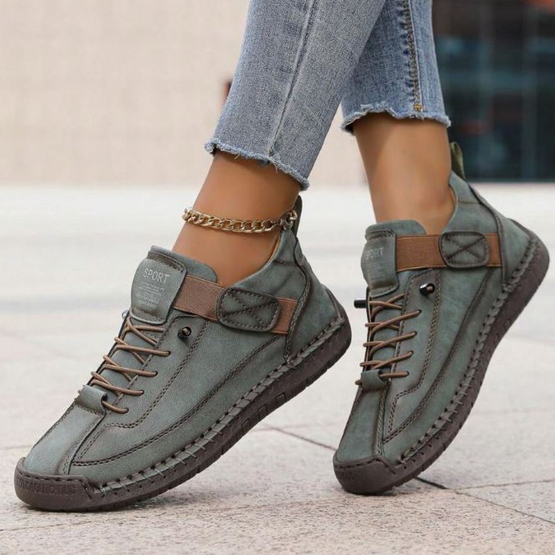 Women’s Casual Walking Shoes – Closed Toe Lace-Up Comfort Sneakers